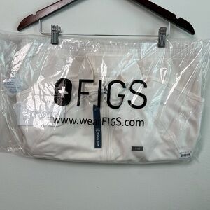 Off white FIGS x Team USA Sydney Scrub Jacket